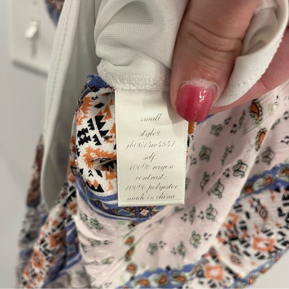 Francesca’s buttons Multicolor Aztec Patterned Sheet Maxi Skirt with Front Slit - Picture 3 of 10